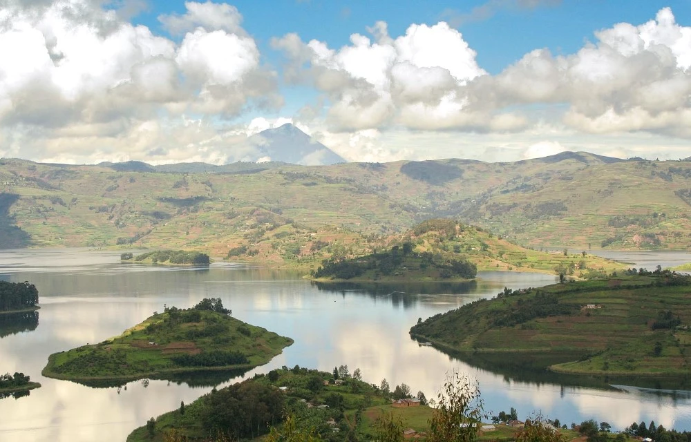 Bushara Island in Itambira Island Pictures