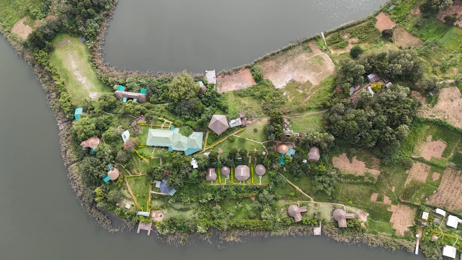 Paradise Eco-Hub Lodge